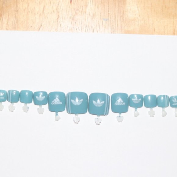 ADIDAS old school track suit inspired- press ons - Picture 2 of 5